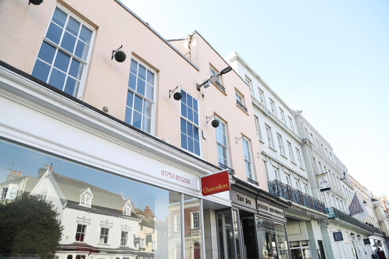 Letting Serviced Apartments - Guards View, Windsor Exterior photo