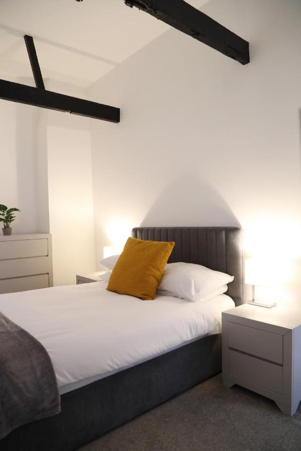 Letting Serviced Apartments - Guards View, Windsor Exterior photo